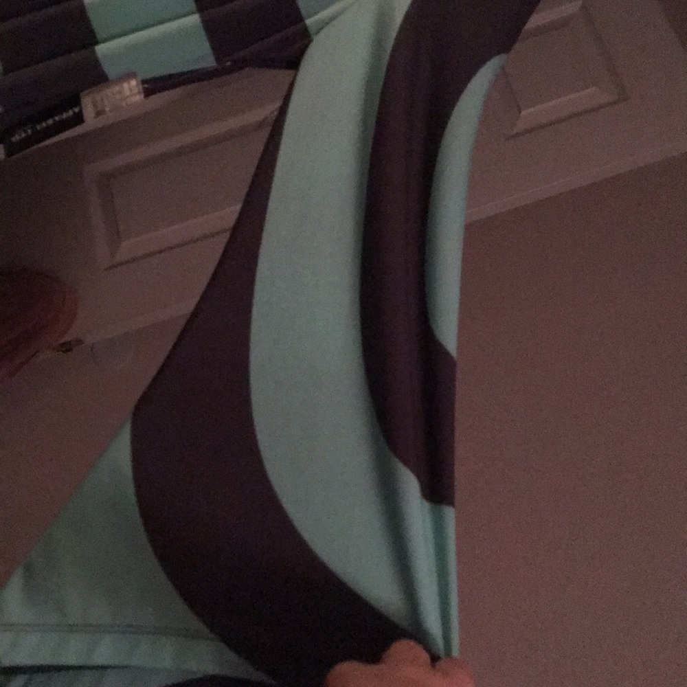 Dress - Picture 5 of 5